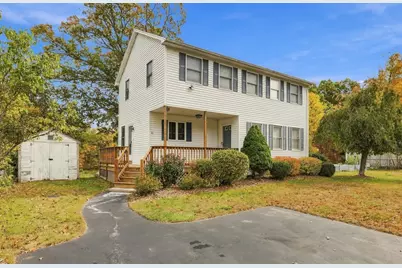 21 Bridle Rd, Billerica, MA 01821 - Photo 1
