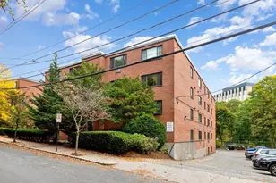 197 Kent St, Brookline, MA 02446 - Photo 27