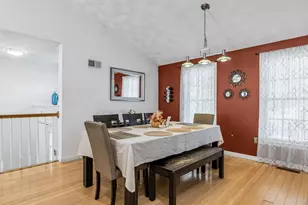 32 Marion St, Haverhill, MA 01832 - Photo 3