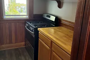 201 Whitman, New Bedford, MA 02745 - Photo 5