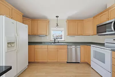 16 Robert Rd, Plainville, MA 02762 - Photo 25