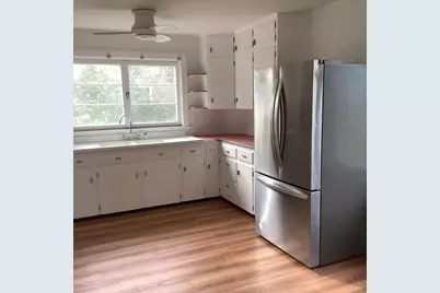 10 Clara St, New Bedford, MA 02744 - Photo 9