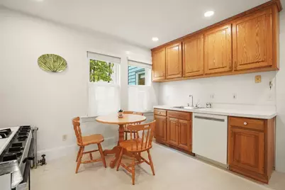 82-84 Cottage, Norwood, MA 02062 - Photo 3