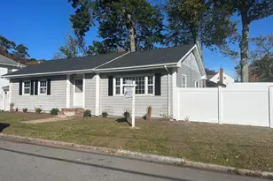 612 Whittier St, New Bedford, MA 02740 - Photo 1