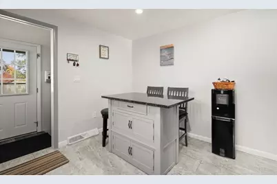 62 Michael Rd, Dracut, MA 01826 - Photo 9