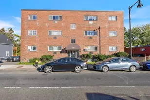 624 Hyde Park Ave, Boston, MA 02131 - Photo 21