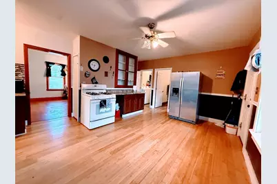 238 Pleasant St, Southbridge, MA 01550 - Photo 3