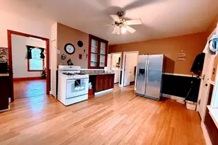 238 Pleasant St, Southbridge, MA 01550 - Photo 3