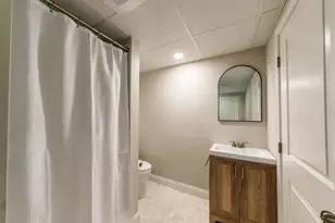 31 Hudson St, New Bedford, MA 02744 - Photo 25