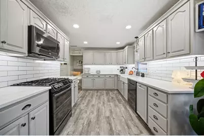 83 Wheatland Ave, Chicopee, MA 01020 - Photo 17