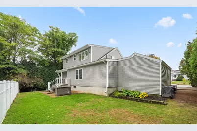 6 Dixfield Rd, Worcester, MA 01606 - Photo 21