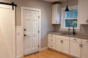 584 Mt Hope St, North Attleboro, MA 02760 - Photo 3