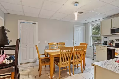 17 Winthrop St, Worcester, MA 01604 - Photo 35