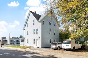 17 Winthrop St, Worcester, MA 01604 - Photo 5