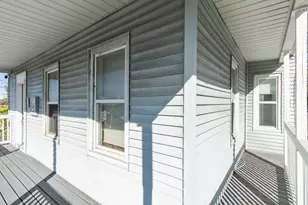 17 Winthrop St, Worcester, MA 01604 - Photo 9
