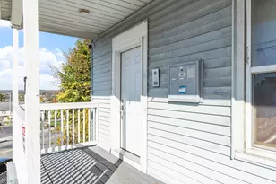 17 Winthrop St, Worcester, MA 01604 - Photo 7