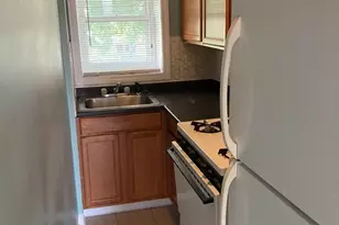 23 Brow St, Fall River, MA 02721 - Photo 9