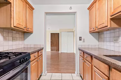 56 Townsend St #B9, Abington, MA 02351 - Photo 5