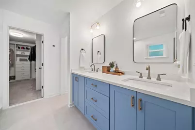33 Skyhawk Cir, Weymouth, MA 02190 - Photo 15