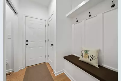 33 Skyhawk Cir, Weymouth, MA 02190 - Photo 5