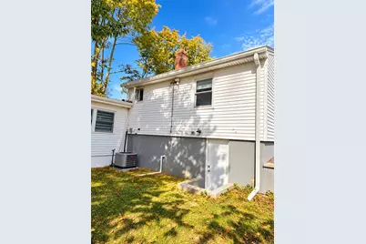 83 Riverbank Rd, Saugus, MA 01906 - Photo 21