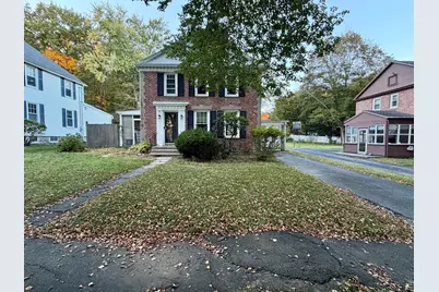 32 Wamsutta Avenue, Worcester, MA 01602 - Photo 1