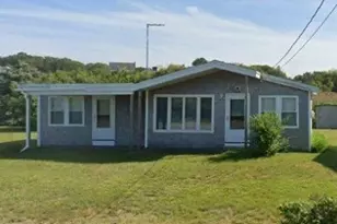 46 Taylor Ave, Plymouth, MA 02360 - Photo 1