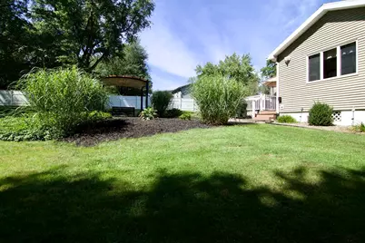 116 Warwick Dr, Ludlow, MA 01056 - Photo 5