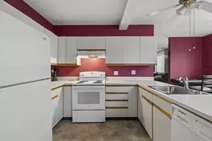 104 Hartford Ave E, Uxbridge, MA 01569 - Photo 5