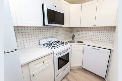 142 Kenrick #23, Boston, MA 02135 - Photo 5