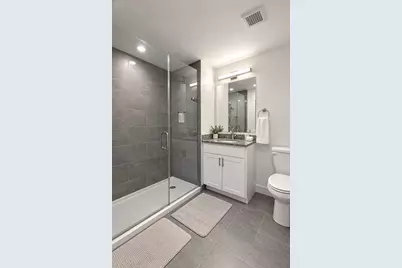 585 Essex St #826, Lynn, MA 01901 - Photo 5