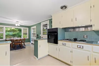218 Lowell St, Wakefield, MA 01880 - Photo 15