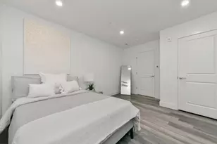 585 Essex St, Lynn, MA 01901 - Photo 3