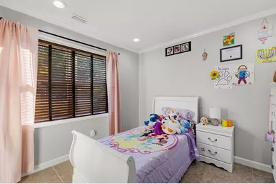 36 Meadowood Dr, Dartmouth, MA 02748 - Photo 35