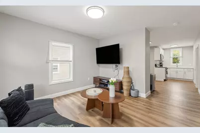 207 Belleville Ave, New Bedford, MA 02746 - Photo 3