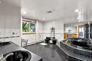 29 Reservoir St, Fall River, MA 02723 - Photo 23