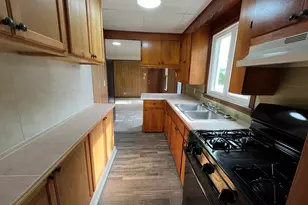997 Bedford St, Fall River, MA 02723 - Photo 5
