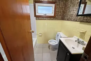 997 Bedford St, Fall River, MA 02723 - Photo 11