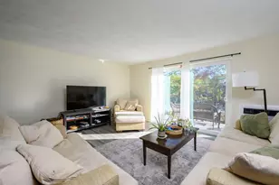37 Fountain Ln, Weymouth, MA 02190 - Photo 7