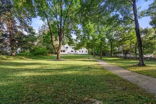 643 Boston Post Rd, Weston, MA 02493 - Photo 5