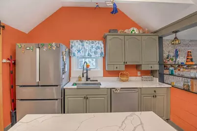 21 Custer St, Rockland, MA 02370 - Photo 1