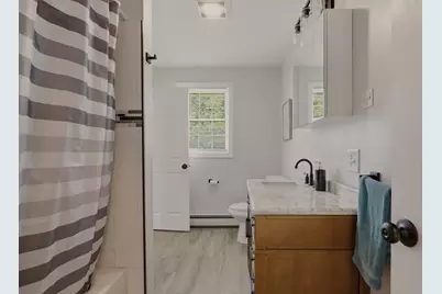 724 Woodman St, Fall River, MA 02724 - Photo 19