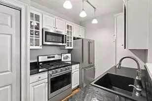 131 Merrimac St, Newburyport, MA 01950 - Photo 13