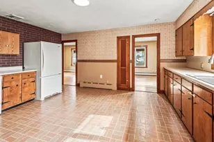 20 Roger St, Southbridge, MA 01550 - Photo 17