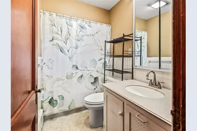 20 Roger St, Southbridge, MA 01550 - Photo 23