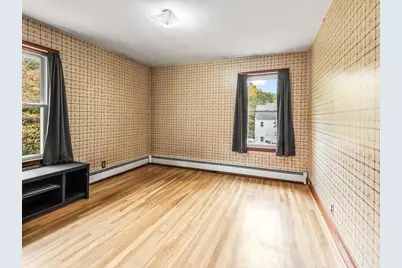 20 Roger St, Southbridge, MA 01550 - Photo 13