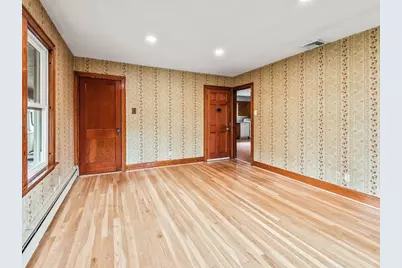 20 Roger St, Southbridge, MA 01550 - Photo 9