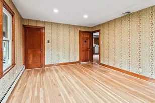 20 Roger St, Southbridge, MA 01550 - Photo 9