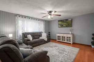 1 Wagon Dr, North Reading, MA 01864 - Photo 9