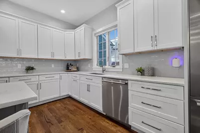 611 Centre St #1, Newton, MA 02458 - Photo 7